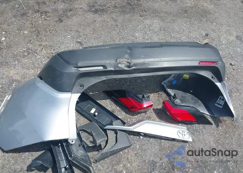 2023 Toyota Rav4 Xle Premium z USA, uszkodzony, nr VIN 2T3C1RFV2PC233063